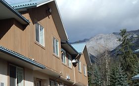 Banff Boundary Lodge